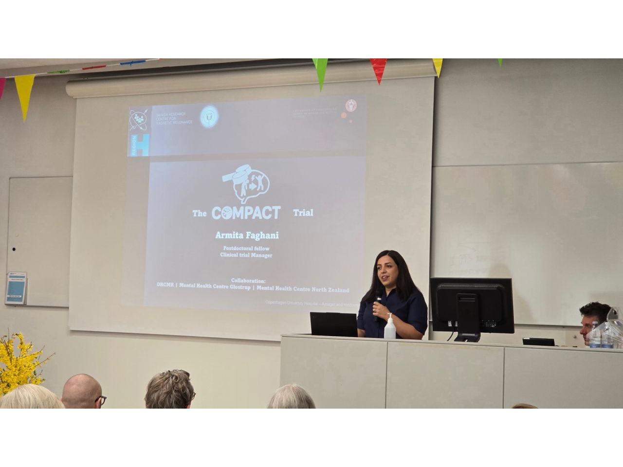 Postdoc from DRCMR presenting at Research Day at Hvidovre Hospital